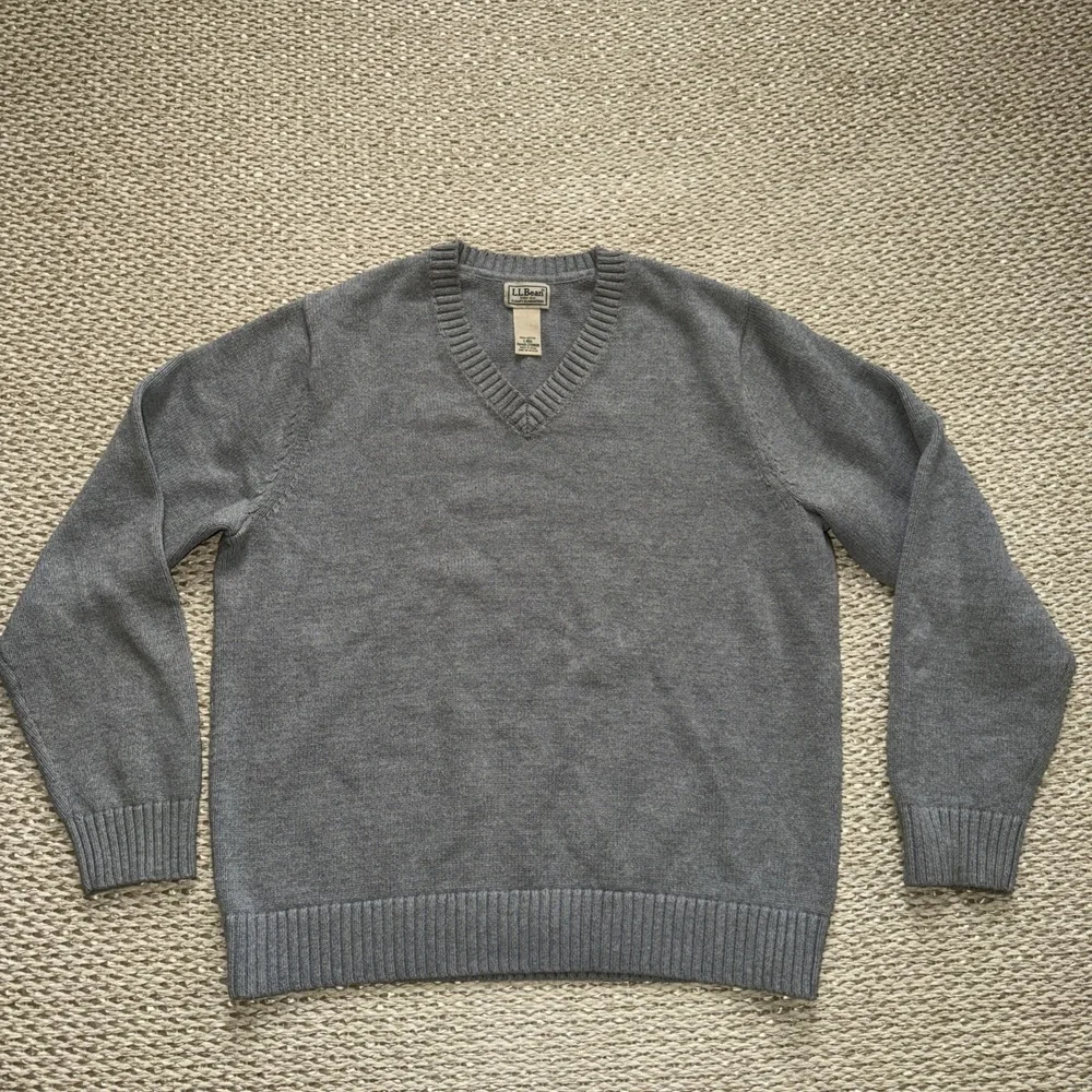 Men's‎ Vintage L L Bean Cotton Gray V Neck Pullover Sweater . Cable Knit. Large